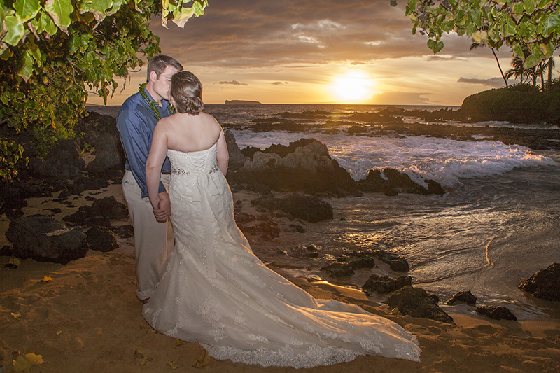 Amanda and Cameron's Maui wedding at Makena cove