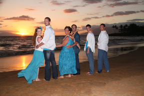 family at their Maui Vow Renewal