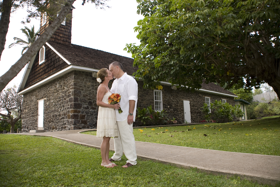 Maui church wedding